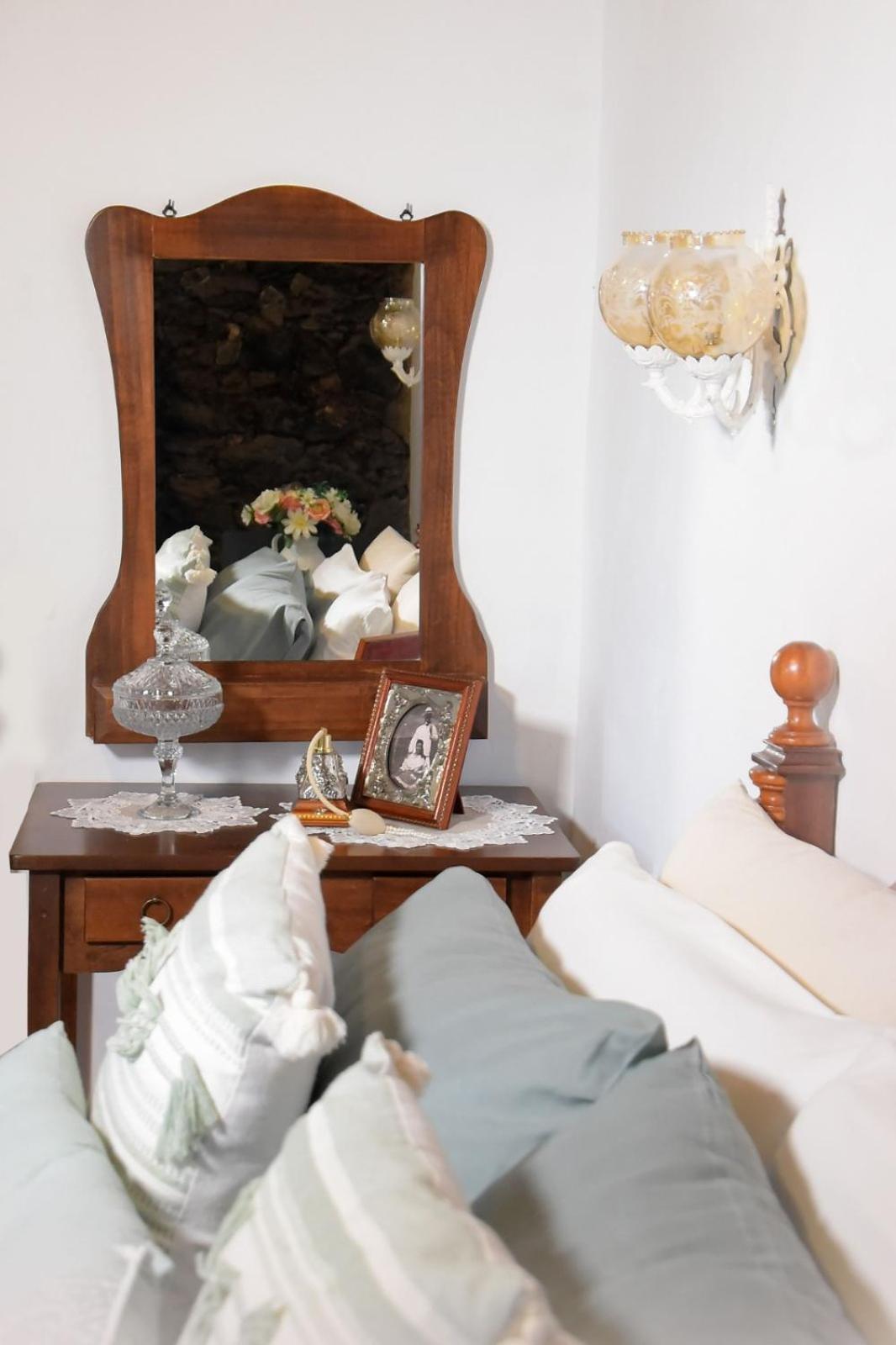Romantic Hamlet Cottage With Private Pool La Fragua De Eliseo Канделария Екстериор снимка